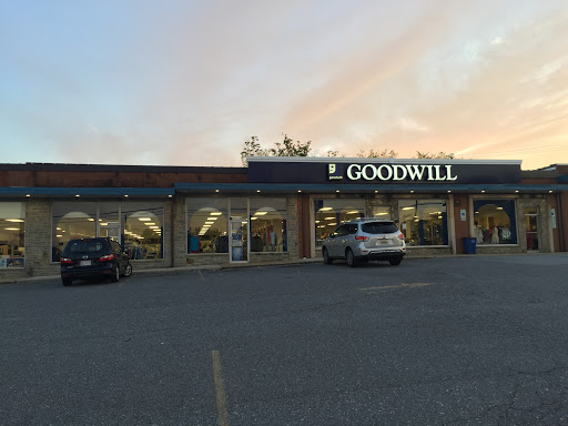 Goodwill Industries of the Chesapeake, Inc., 1012 York Rd, Towson, MD 21204, USA, 