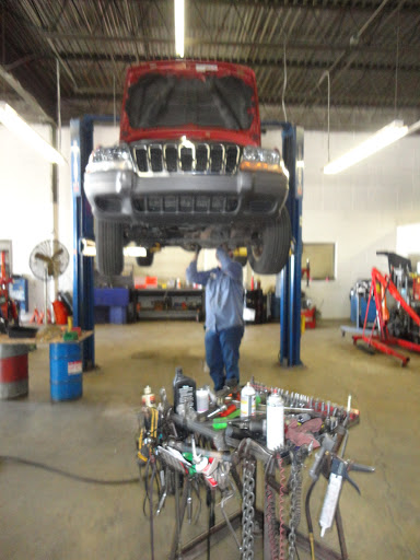 Auto Repair Shop «Northeast Auto Service», reviews and photos, 5155 E 65th St, Indianapolis, IN 46220, USA