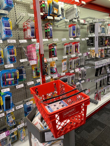 Office Supply Store «Staples», reviews and photos, 465 Tuckahoe Rd, Yonkers, NY 10710, USA
