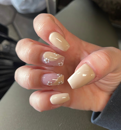 Nail Salon «Blooming Nails & Spa», reviews and photos, 105 Page Ave, Staten Island, NY 10309, USA