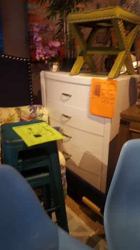 Furniture Store «Salvage Plus», reviews and photos, 101 Joliet St, Dyer, IN 46311, USA