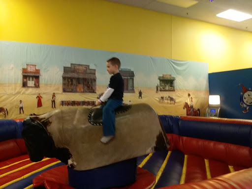 Amusement Center «Party Time Palace», reviews and photos, 723 W Golf Rd, Des Plaines, IL 60016, USA