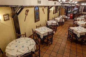 Restaurante Asador Medieval image