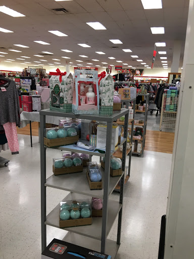 Department Store «T.J. Maxx», reviews and photos, 3445 Princeton Rd, Hamilton, OH 45011, USA
