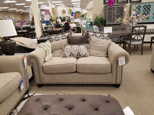 Furniture Store «Ashley HomeStore», reviews and photos, 5004 Valley View Blvd NW, Roanoke, VA 24012, USA