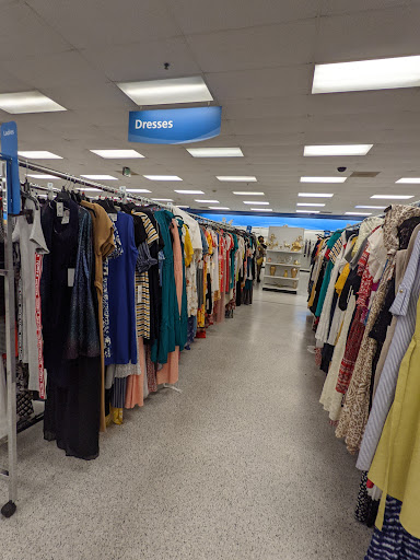 Clothing Store «Ross Dress for Less», reviews and photos, 352 S College Rd, Wilmington, NC 28403, USA