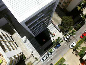 Edificio Nova Poniente - Castro / Guarda Arquitectos