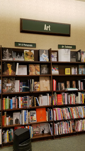 Book Store «Barnes & Noble», reviews and photos, 3981 U.S. 9, Freehold, NJ 07728, USA