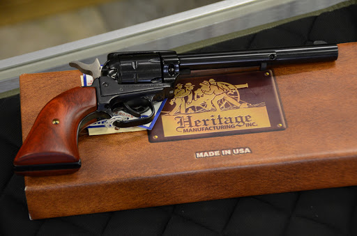 Gun Shop «Freedom Firearms, L.L.C.», reviews and photos, 402 Ewart Rd, Grinnell, IA 50112, USA