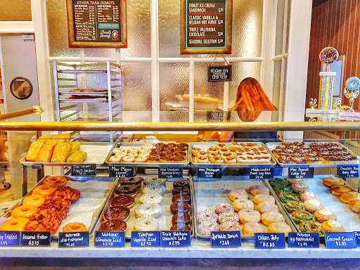 Donut Shop «Firecakes Donuts», reviews and photos, 2453 N Clark St, Chicago, IL 60657, USA