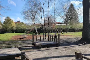 Spielplatz am Heiligen See image