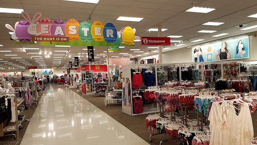 Department Store «Target», reviews and photos, 3101 Jefferson Davis Hwy, Alexandria, VA 22305, USA