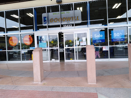 Thrift Store «Pebble Creek Goodwill Retail Store & Donation Center», reviews and photos, 15433 W McDowell Rd, Goodyear, AZ 85395, USA