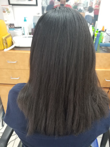 Beauty Salon «Divas Style Beauty Salon», reviews and photos, 4142 W Oak Ridge Rd #102, Orlando, FL 32809, USA