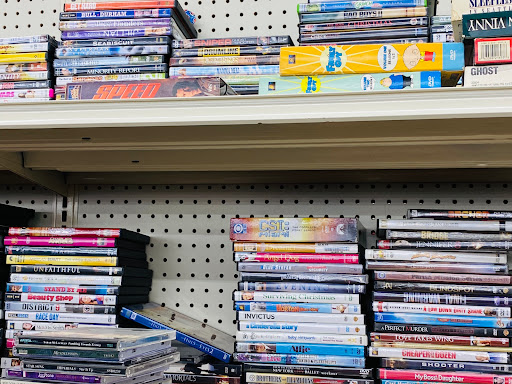 Thrift Store «St. Vincent de Paul Thrift Store and Donation Center», reviews and photos, 1065 Reading Rd, Mason, OH 45040, USA