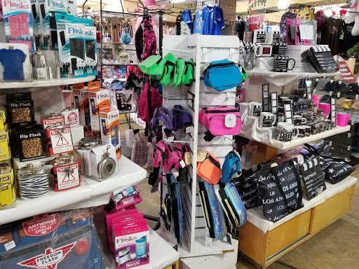 Gift Shop «Aahs! The Ultimate Gift Store», reviews and photos, 1090 Westwood Blvd, Los Angeles, CA 90024, USA