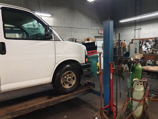 Auto Repair Shop «Meineke Car Care Center», reviews and photos, 1897 Brighton Henrietta Town Line Rd, Rochester, NY 14623, USA