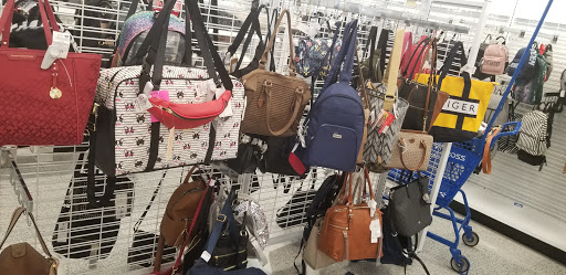 Clothing Store «Ross Dress for Less», reviews and photos, 3129 Market Center Drive, Morrisville, NC 27560, USA