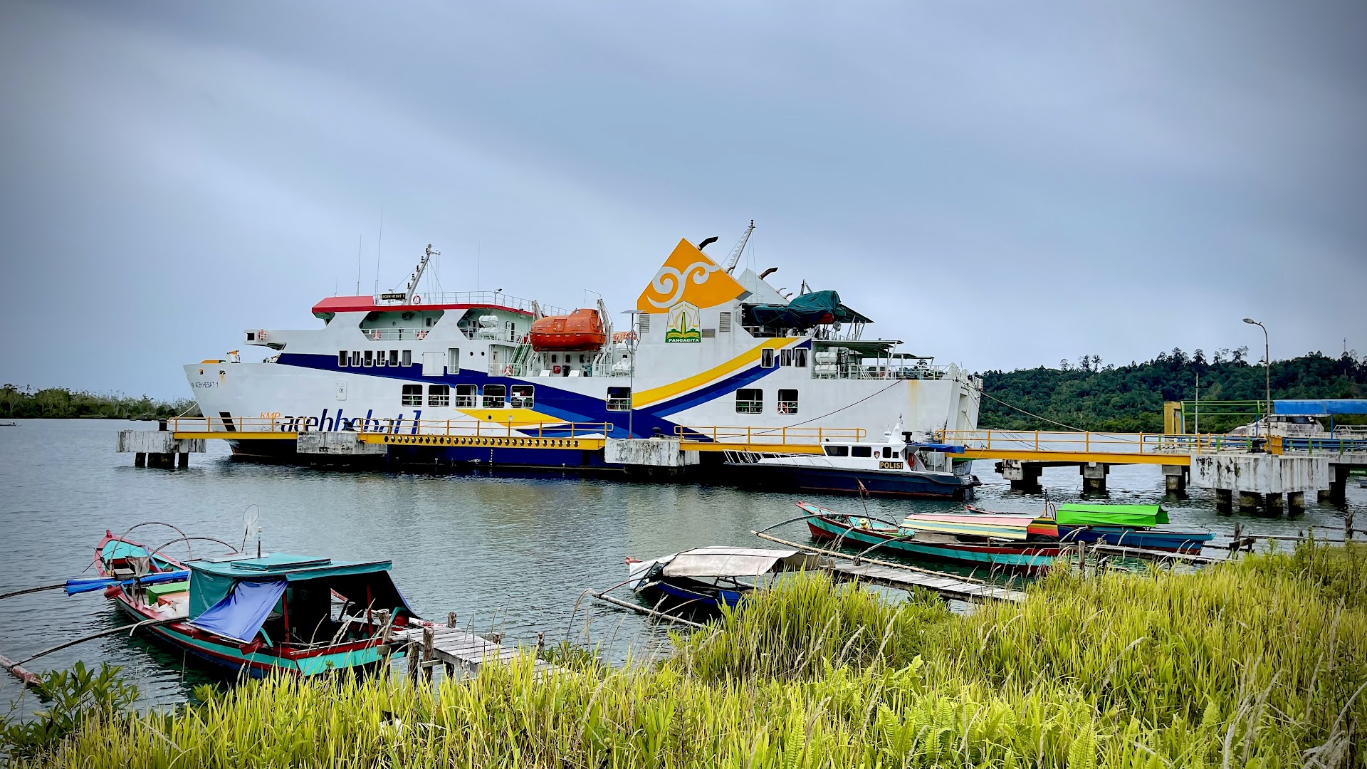 Pelabuhan Penyebrangan Simeulue Photo