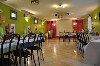 Atmosphère du Restaurant les 5 terres à Villars - n°3