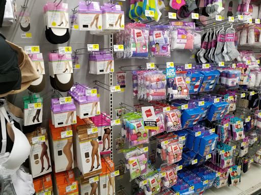 Discount Store «Dollar General», reviews and photos, 105 S County Dr, Wakefield, VA 23888, USA