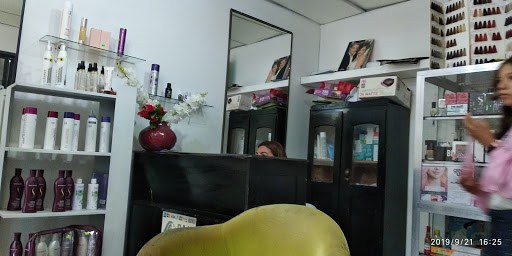 Sala De Belleza Pelo Stop