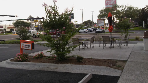 Dessert Restaurant «Dunkin Donuts Baskin Robbins», reviews and photos, 2888 W US Hwy 90 #101, Lake City, FL 32055, USA