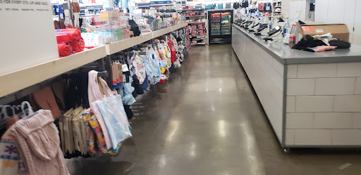 Clothing Store «Old Navy», reviews and photos, 1949 E Camelback Rd, Phoenix, AZ 85016, USA