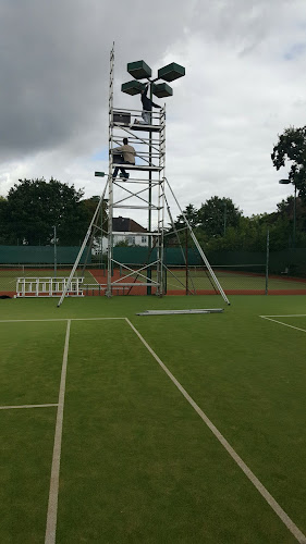 Reviews of Oakleigh Park Lawn Tennis & Squash Club in London - Sports Complex