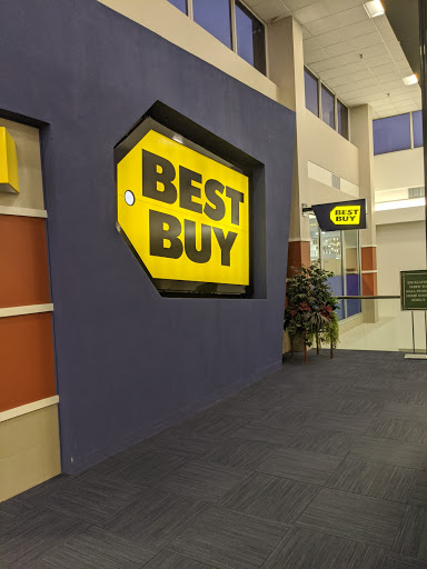 Electronics Store «Best Buy», reviews and photos, 100 Hawley Ln, Trumbull, CT 06611, USA