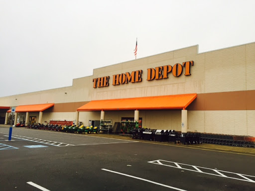 The Home Depot, 2312 Eastern Blvd, Montgomery, AL 36117, USA, 