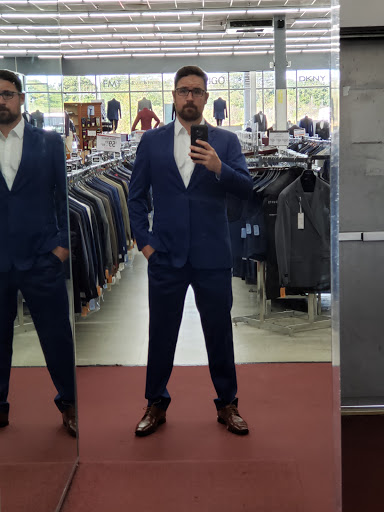 Shopping Mall «Sunwave Shopping Center», reviews and photos, 404 S Service Rd, Patchogue, NY 11772, USA