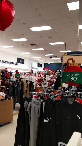 Department Store «Marshalls», reviews and photos, 13007 Lee Jackson Memorial Hwy, Fairfax, VA 22033, USA