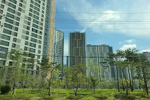 Pohang Xi Apartments image