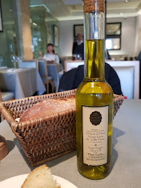 Huile d'olive du Restaurant gastronomique La Maison de la Truffe à Paris - n°8