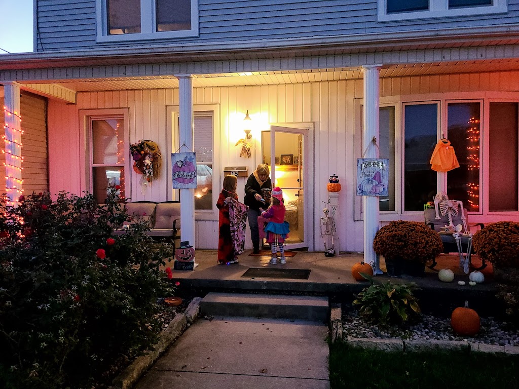 7 West Bar & Grill 62293