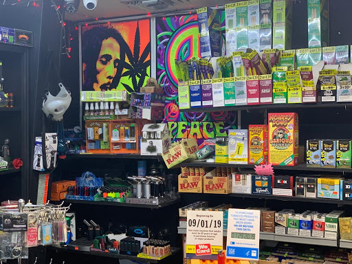 Tobacco Shop «Amsterdam Smoke Shop», reviews and photos, 510 W Court St, Seguin, TX 78155, USA