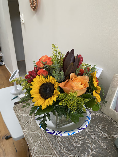 Florist «Flowers On Broadway», reviews and photos, 43 Broadway, Rocky Point, NY 11778, USA