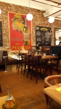Atmosphère du Restaurant français Le Pastis Cannes - n°13