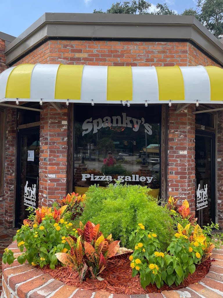 Spanky's Southside Pizza Galley and Saloon 31406