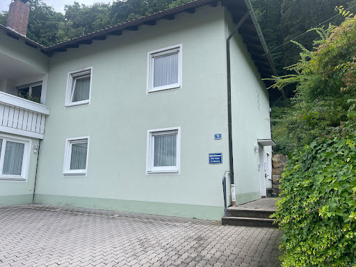 Herbert Grenzmann Tierarzt unter Waischenfeld, 