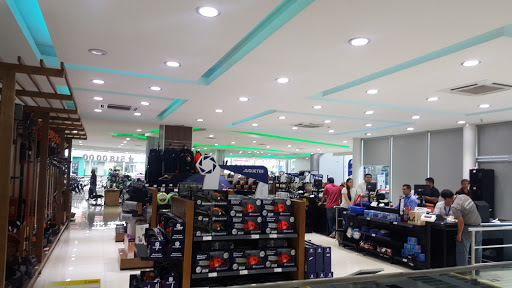 Tiendas para comprar repuestos lamparas Asunción