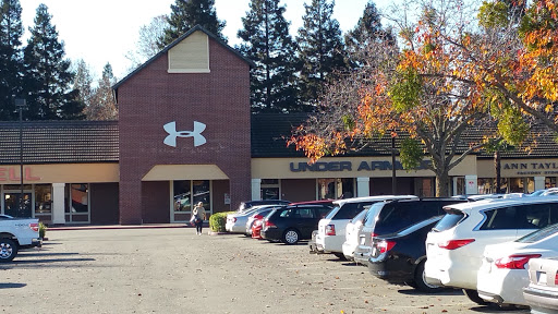 Clothing Store «Under Armour Factory House», reviews and photos, 321 Nut Tree Rd #232, Vacaville, CA 95687, USA