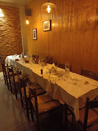Atmosphère du Restaurant L'anason - Meyhane - Mezze Bar à Paris - n°4