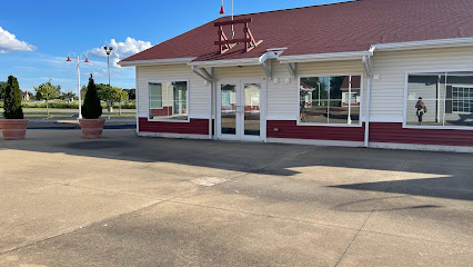 LITTLE SHOP BY THE LAKE