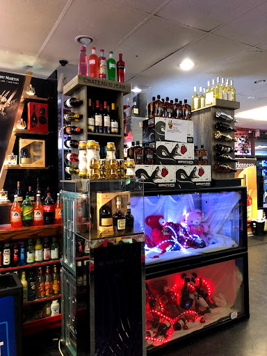 Liquor Store «Oasis Liquors», reviews and photos, 2401 Rio Grande Ave, Orlando, FL 32805, USA