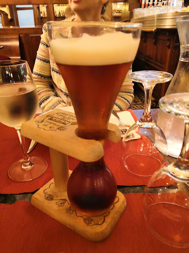 Hozzászólások és értékelések az Belga söröző és étterem-ról