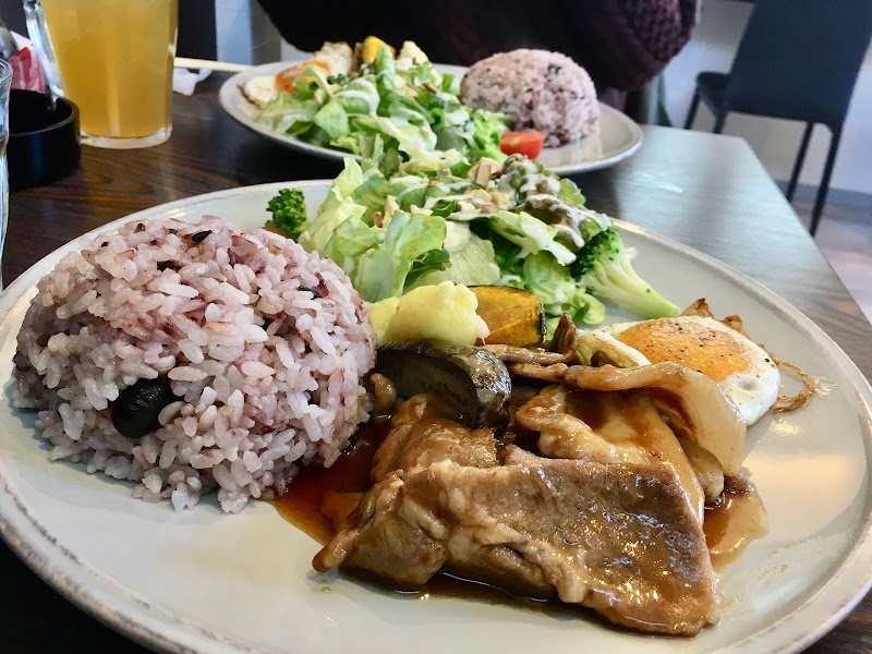 花屋 カフェ 椿 北海道釧路市花園町 花屋 グルコミ