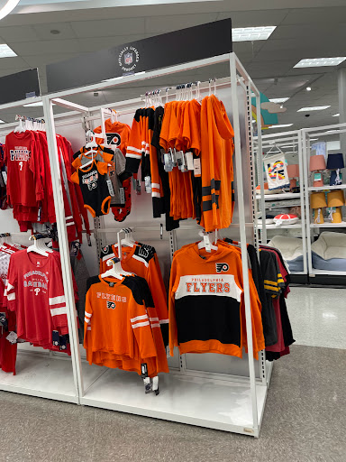 Department Store «Target», reviews and photos, 800 Christiana Mall, Newark, DE 19702, USA