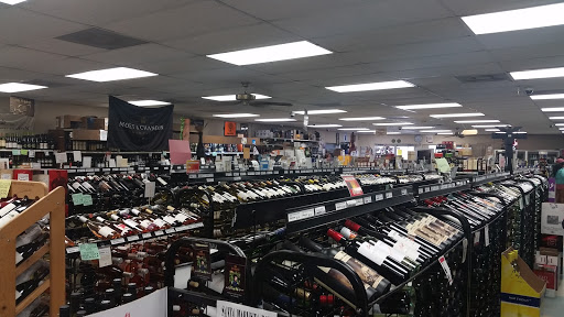 Liquor Store «L & M Package Store», reviews and photos, 423 Pass Rd, Gulfport, MS 39507, USA